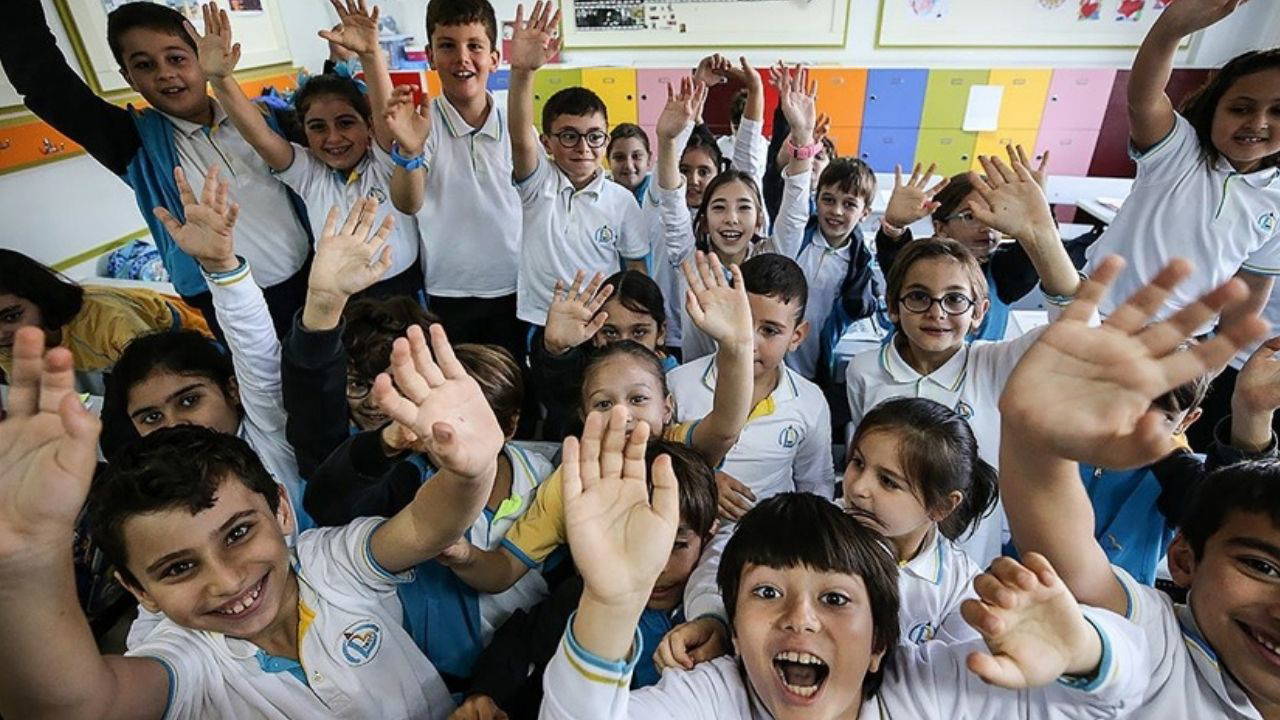 2025 yilinin ilk ara tatili ne zaman kasim ara tatili ne zaman baslayacak 2AF5LRFp