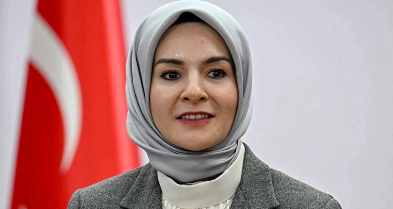 kabinenin evliya celebisi turkiyeyi unuttu dunya turuna cikti 1mJ5qSGl