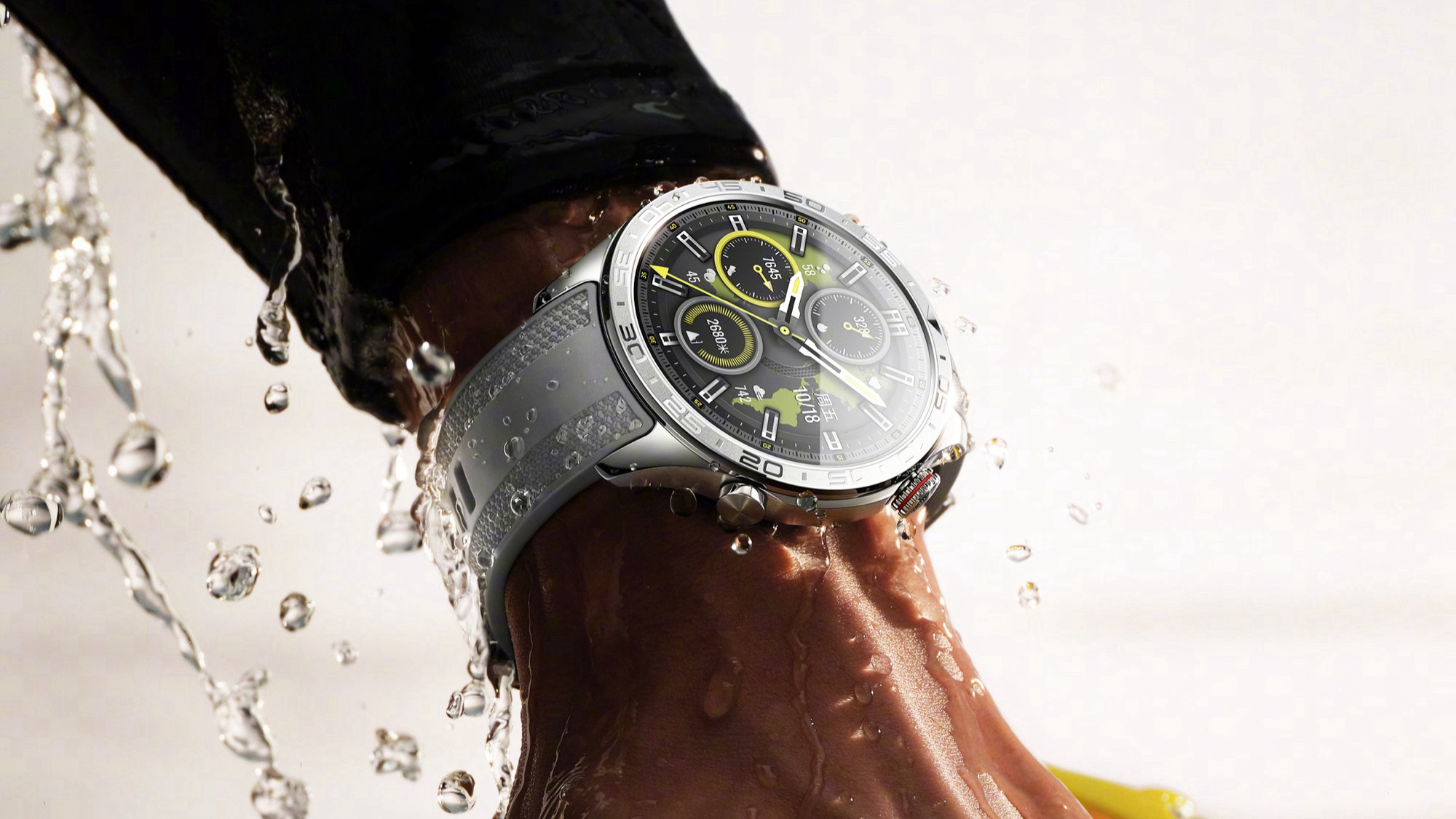 honor watch 5 pro geliyor tansiyon olcme 15 gun pil omru ve fazlasi 18EbPTiH.jpg