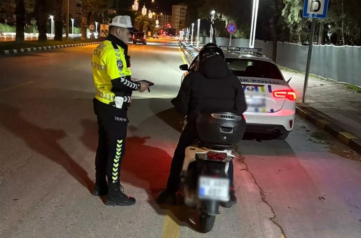 manisada motosiklet denetiminde 28 milyon tl ceza uygulandi BL75pp6S.jpg