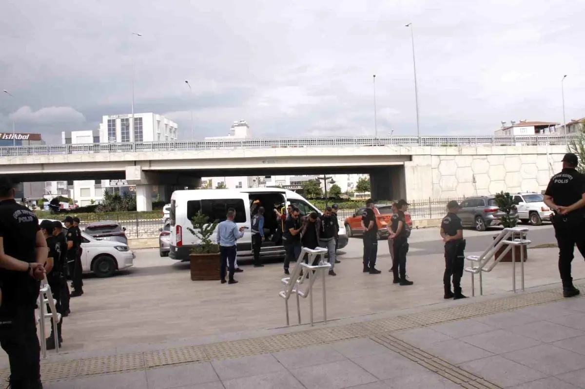 serikte silahli kavga 2 olu 6 supheli tutuklandi LSVTpUQc.jpg