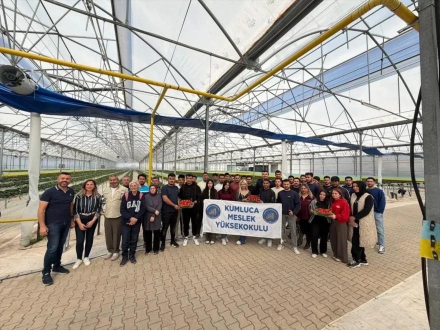 Antalya’da Modern Topraksız Tarım Uygulamaları Eğitimi