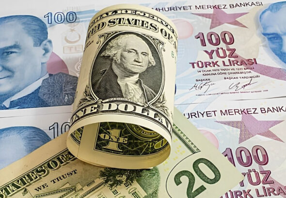 dolar-rekor-kirdi-yukselisi-durmuyor-XTLaceJg